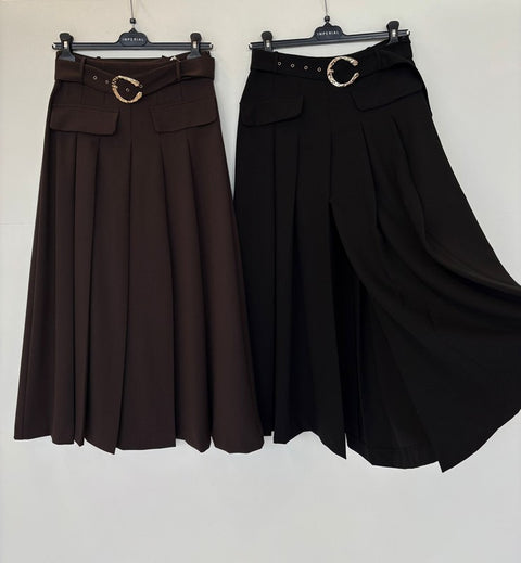 Gonna ampia con spacco e cintura