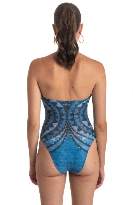 Costume ricamo intero borchie