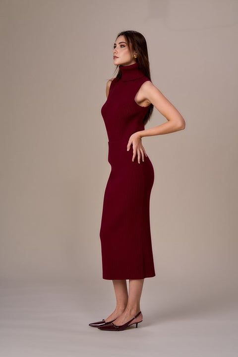 Set maglia smanicata e gonna longuette