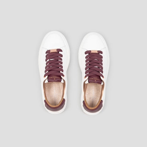 London woman white bordeaux