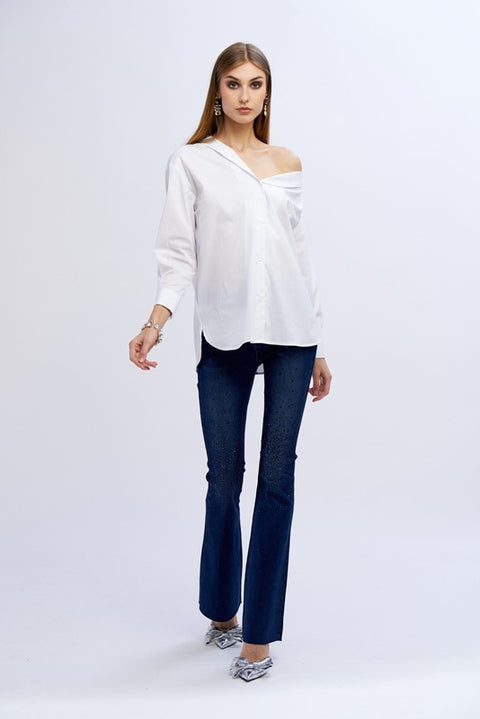 Camicia spalle fuori