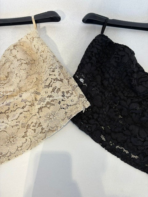 Top corto in pizzo senza spalline