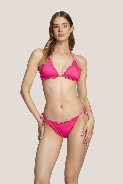 Triangolo e slip sbambolati must have