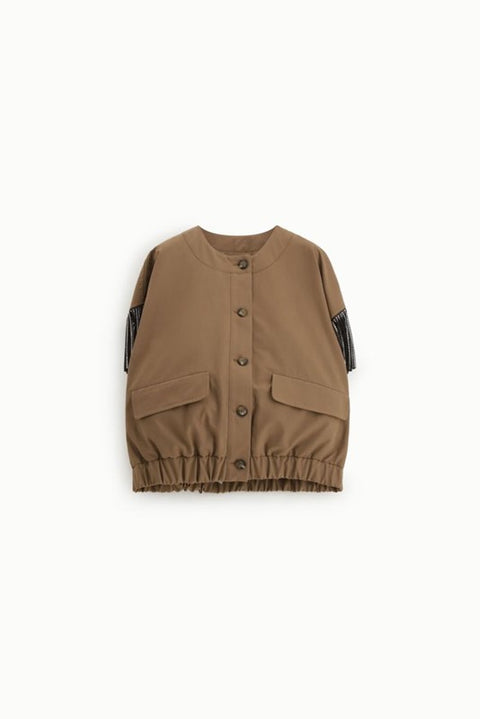 Gilet con frange applicate e bottoni frontali