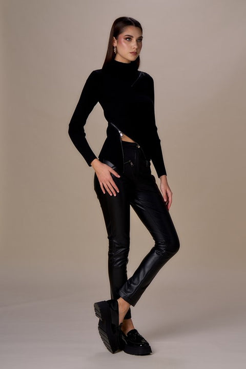 Pantalone simil pelle zippato