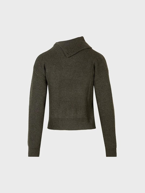 Maglia con collo alto in costa inglese